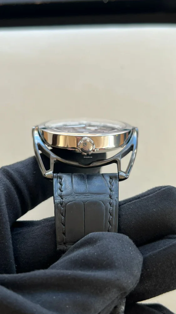 De Bethune DB28 "Aiguille d'Or" Limited Edition